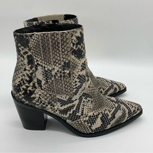 Blondo Waterproof Western Ankle Boots Snakeskin Size 9
